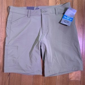 Dickies shorts NWT
